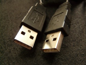 Cablu USB-C, Lightning sau USB-A: cum recunoști unul bun înainte să-ți facă probleme