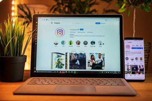 Influenceri români, verificați de comisarii ANPC. 70% dintre ei folosesc AI și nu anunță