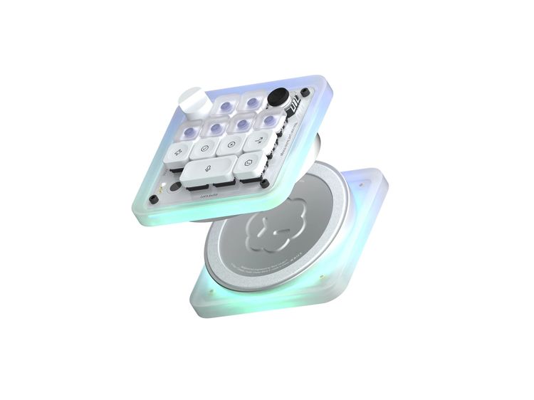 FOTO OpenAI a lansat o mini tastatură pentru programatori
