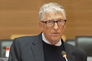 Niciun guvern nu e pregătit pentru AI, spune Bill Gates. “Ar face bine să se comporte exact ca în filmele cu extratereștri!”