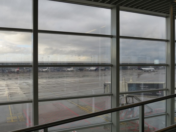 FOTOREPORTAJ Profit.ro | Aeroportul Zaventem din Bruxelles, imagini desprinse parcă dintr-o eră post-atomică
