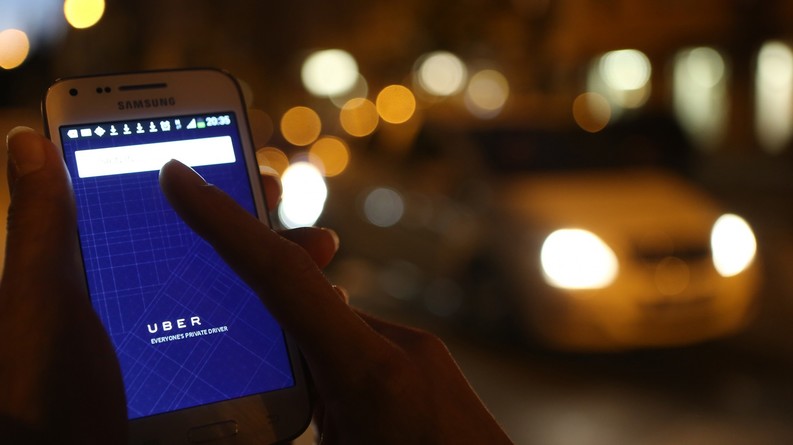 Uber suspendă activitățile din Ungaria, din cauza legislației