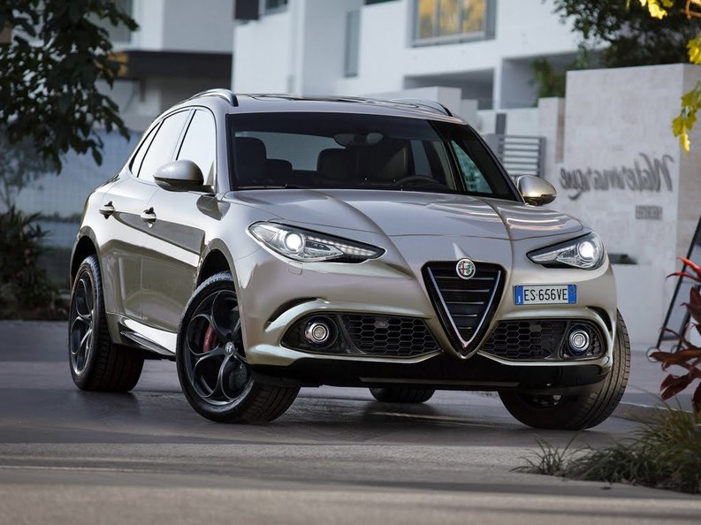 Alfa Romeo lansează la Los Angeles primul model SUV al mărcii, Stelvio