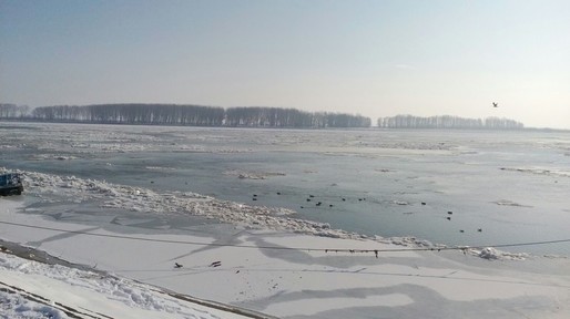 Navigația pe Dunăre s-a deschis pe toate sectoarele; fusese oprită din cauza sloiurilor de gheață, zeci de nave rămânând blocate