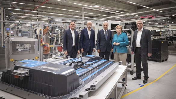 Mercedes-Benz, investiție de 1 miliard de euro în fabrica de baterii pentru vehicule electrice