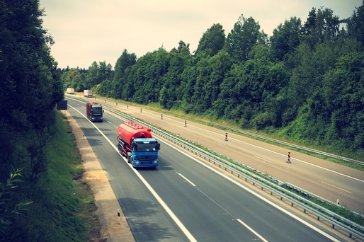 Ministrul Transporturilor: CNAIR a semnat rapoartele de atribuire pentru lotul 5 din autostrada Comarnic-Brașov și pentru centura Comarnic