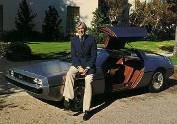 John Zachary Delorean, fiul unui emigrant român. Sursa foto: wikipedia