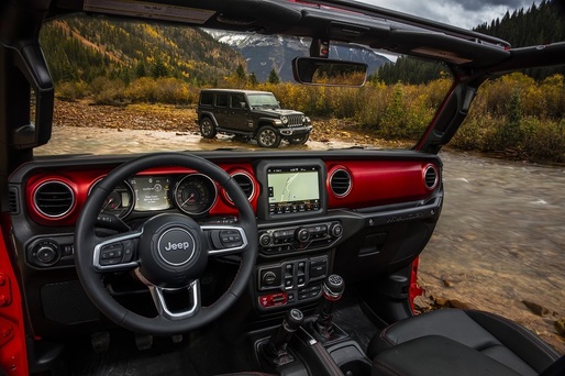 Jeep publică primele fotografii cu interiorul noului Wrangler. Premiera va avea loc pe 29 noiembrie