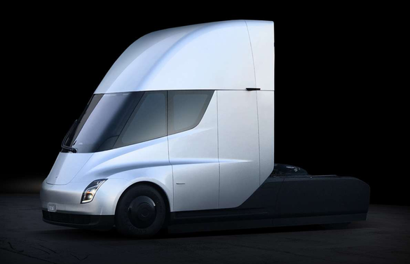 FOTO Musk a obținut primele comenzi pentru Tesla Semi. Camionul electric promite o autonomie de 800 km: Musk glumind: Se poate transforma în robot, poate lupta cu extratereștrii și face o cafea cu lapte excepțională