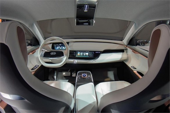 FOTO Kia a prezentat Niro EV Concept, un vehicul electric cu autonomie de 380 km