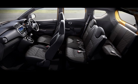 Datsun lansează Cross, un mini SUV low-cost realizat de Alianța Renault – Nissan, un model înrudit cu Sandero Stepway
