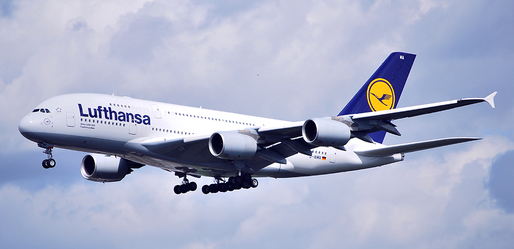 Lufthansa anulează jumătate din zborurile programate pentru marți din cauza grevei