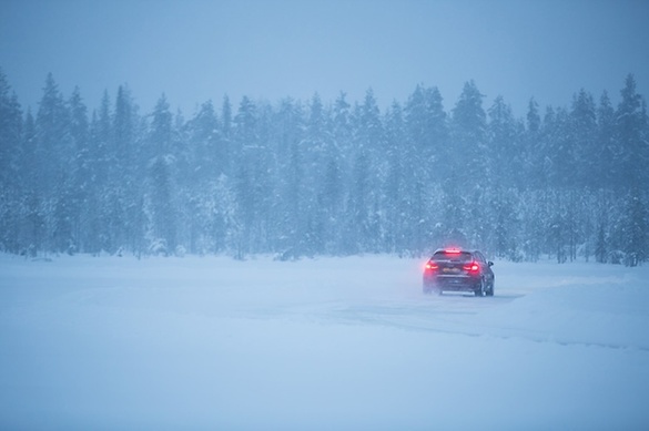 FOTO Anvelope de iarnă: testele clubului german ACE au plasat Continental WinterContact TS 860 pe primul loc și în acest sezon