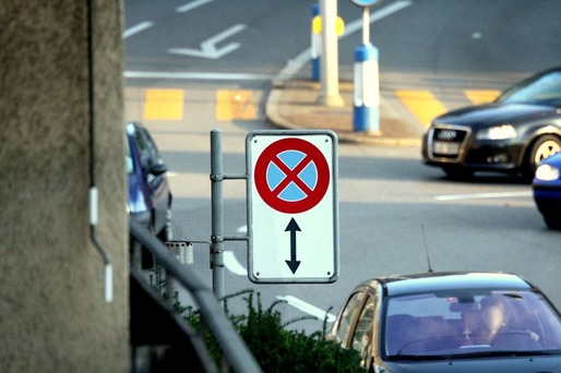 Prima măsură în Alianța Vestului: Consiliul Local Timișoara a votat valabilitatea abonamentelor de parcare, în oraș, pentru șoferii din Arad, Oradea și Cluj