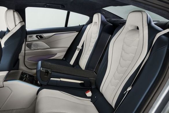 FOTO BMW și-a extins familia Serie 8 cu versiunea Gran Coupe