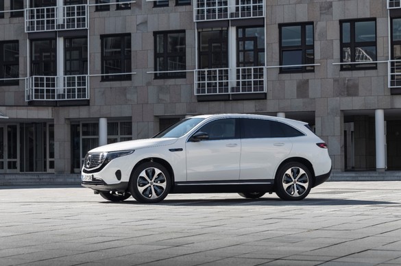 FOTO Mercedes-Benz EQC, primul SUV electric al mărcii, lansat în producție și disponibil la vânzare, inclusiv în România