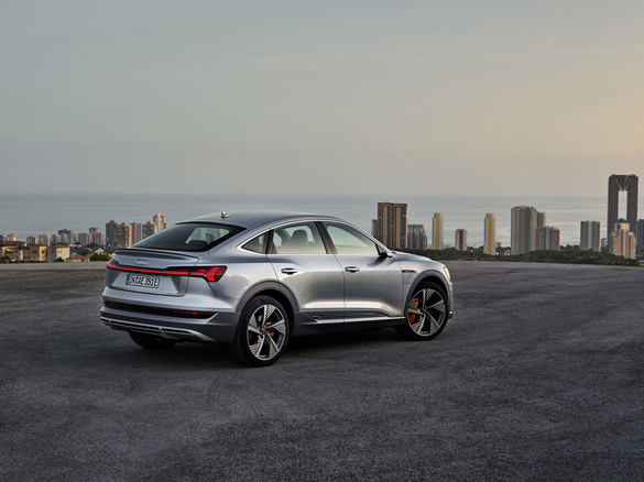 FOTO Audi a lansat al doilea model electric: e-tron Sportback, un SUV coupe