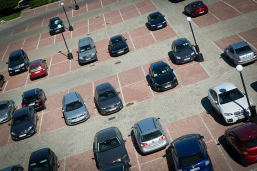 România - parc auto învechit. 78,6% din vehicule au o vechime de peste 10 ani