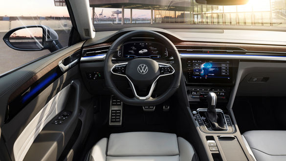 FOTO Volkswagen lansează Arteon Shooting Brake, cu speranța revigorării vânzărilor celui mai mare model din gamă