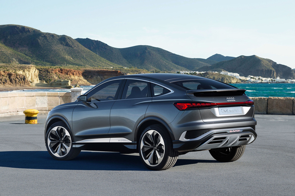 VIDEO & FOTO Audi Q4 Sportback e-tron Concept, ultimul pas înainte de apariția noului model electric de serie