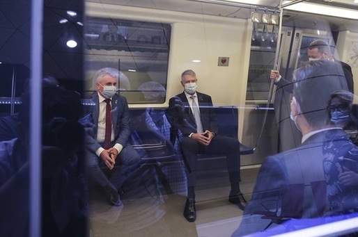 VIDEO & FOTO Președintele Iohannis, premierul Ludovic Orban și ministrul Transporturilor, la darea în folosință a magistralei de metrou Drumul Taberei. Accesul pe M5 va fi liber marți, până la ora 23:00