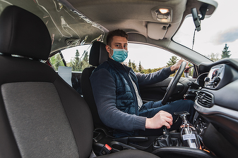 Șoferii Uber din Marea Britanie vor beneficia de salariul minim și de concedii plătite