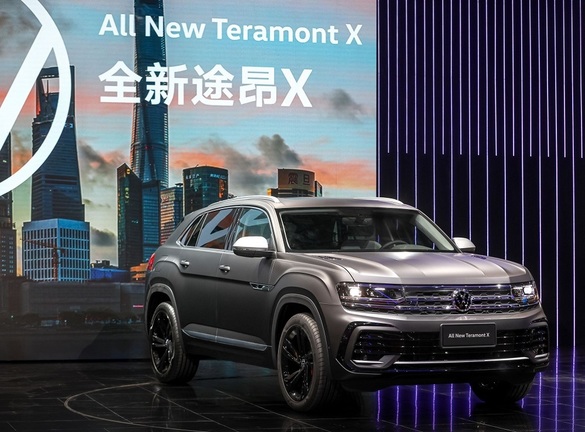 FOTO VW a mers la Salonul Auto din Shanghai decisă să-și consolideze poziția: a prezentat cele două versiuni ale ID.6, dar și cel mai mare SUV din istoria mărcii, Talagon