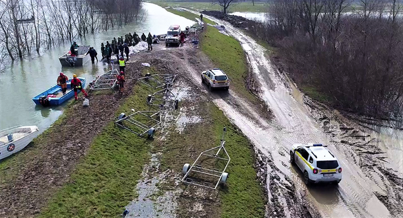 VIDEO & FOTO Dacia Duster, folosită de salvamontiștii sloveni, croați și sârbi