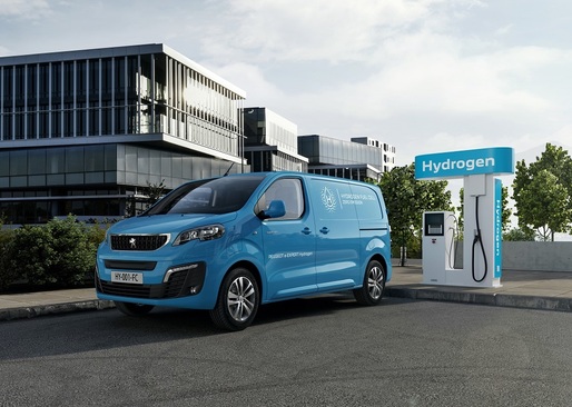 FOTO Opel, Citroen și Peugeot lansează versiunile cu hidrogen ale modelelor Vivaro, Jumpy și Expert, o premieră curajoasă în segmentul utilitarelor