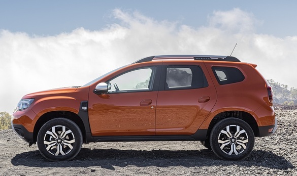 VIDEO & FOTO Premieră mondială: Dacia Duster face-lift, cu noile faruri și stopuri, cutie automată EDC și un nou sistem multimedia