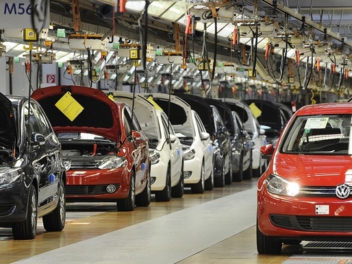 Industria auto germană își reduce semnificativ estimările privind producția din acest an, din cauza problemelor de aprovizionare