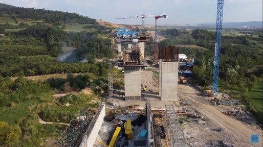 VIDEO Imagini cu viaductul de la Tălmăcel, parte a primului lot din Autostrada Pitești-Sibiu, unul dintre cele mai impresionante proiecte în construcție din țară
