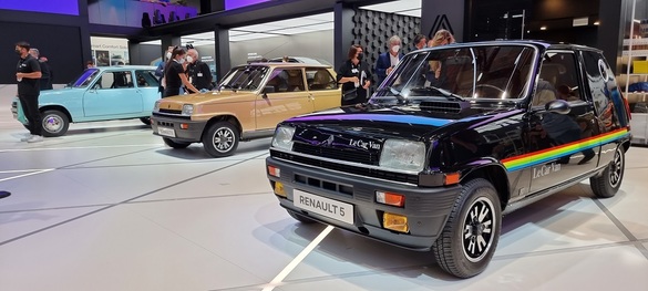 VIDEO & FOTO Renault 5 Electric, modelul care va readuce emoția în gama francezilor. Omagiu pentru Belmondo