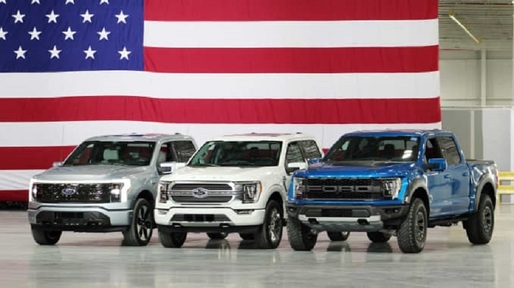Ford majorează capacitatea de producție pentru camioneta electrică Lightning, în urma cererii ridicate
