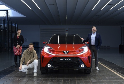 FOTO Toyota a decis să intre în luptă cu un nou SUV