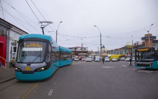 VIDEO Primele tramvaie noi, din ultimii 40 de ani, au intrat în circulație pe străzile orașului Galați