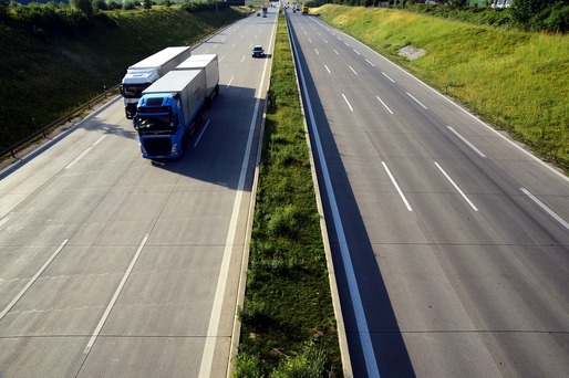 Marea Britanie suspendă implementarea autostrăzilor fără bandă de urgență