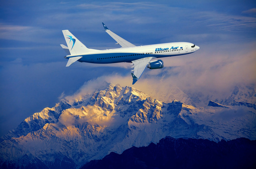 Blue Air, prima companie aeriană amendată în Marea Britanie pentru reguli privind formularul Covid de localizare a pasagerilor UPDATE Precizările Blue Air