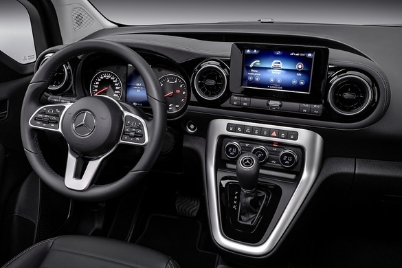 FOTO Mercedes lansează noul model T Class, o versiune mai sofisticată a lui Citan, care va avea în viitor și motorizare electrică. Prețurile pentru piața din România