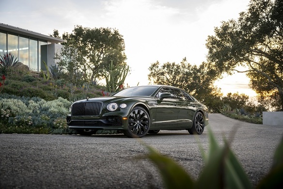 FOTO Bentley Flying Spur Hybrid, o mașină de 200.000 de euro, are deja două comenzi de la clienți români