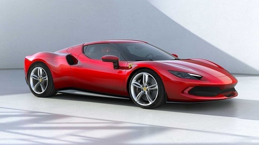 Ferrari: Modelele electrice și hibride ar trebui să reprezinte 80% din vânzările companiei până în 2030
