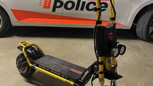 Poliția elvețiană a confiscat o trotinetă electrică ce poate atinge 120 km/h
