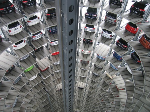 Criza energetică ar putea diminua producția de automobile a Europei cu aproape 40%
