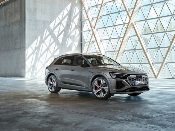 FOTO Audi lansează versiunea electrică a SUV-ului Q8