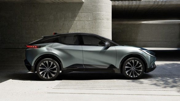 FOTO Toyota a prezentat versiunea europeană a conceptului bZ Compact SUV