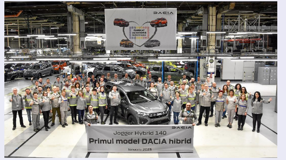 FOTO Uzina Dacia a început producția modelului Jogger Hybrid