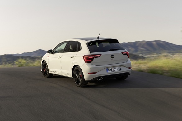 VIDEO & FOTO VW lansează ediția specială Polo GTI, de peste 200 CP