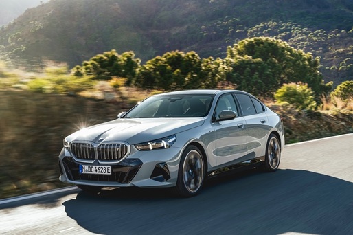 BMW crește în prima jumătate a anului și își dublează vânzările de mașini electrice
