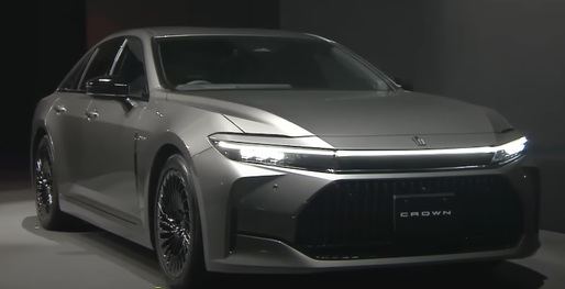 VIDEO Toyota a lansat una dintre cele mai scumpe mașini din istoria sa