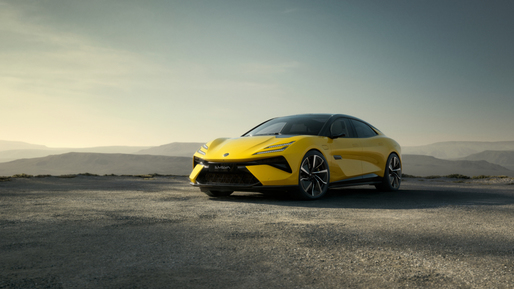 FOTO & VIDEO Marca de lux Lotus, controlată de Geely, a dezvăluit  un nou sedan electric concurent cu Porsche Taycan